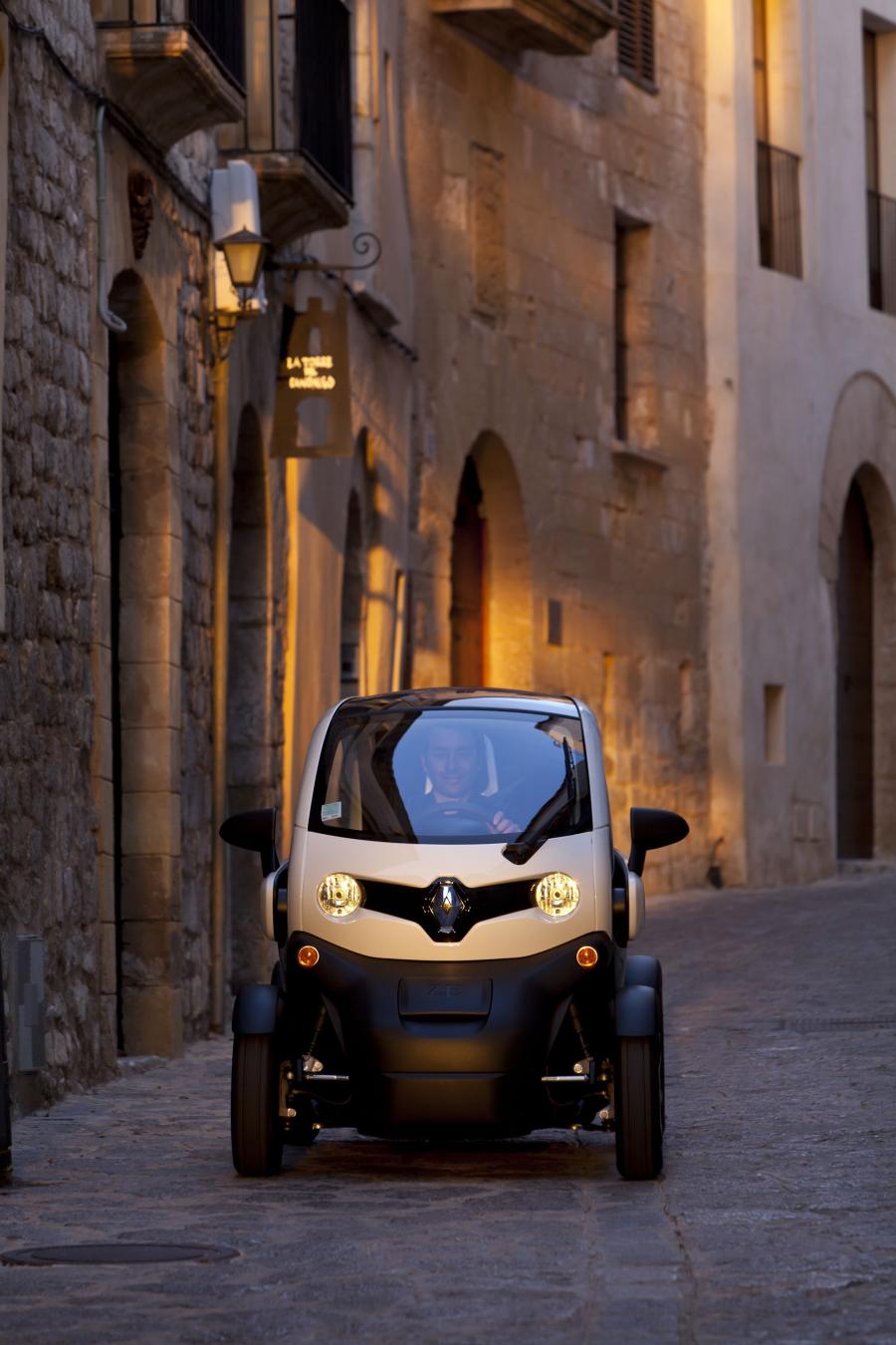  Renault Twizy Z.E. 2011 года  (фото 58 из 94)